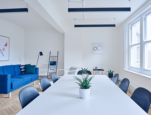 This is an Example of a Right Sidebar Blog Post